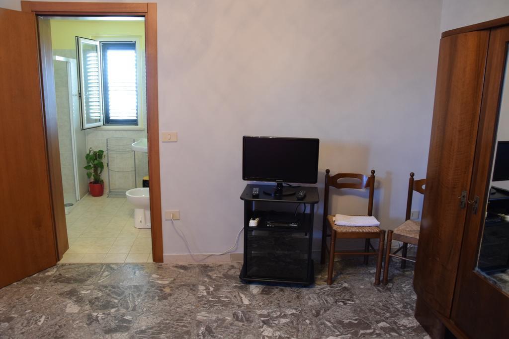 سان فيتو كييتينو La Scogliera B&B المظهر الخارجي الصورة